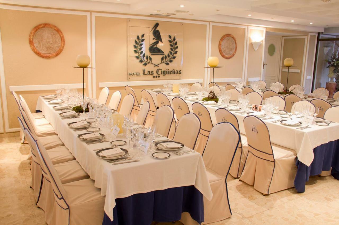 Hotel Las Cigueenas Трухильо Экстерьер фото